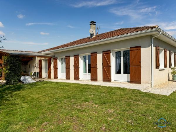 Dpt Gers (32), à vendre BARCELONNE DU GERS Maison T4 de 105 m² habitables en plain-pied + garage attenant de 33 m² + grande terrasse couverte de 50 m² sur 5549 m² de terrain