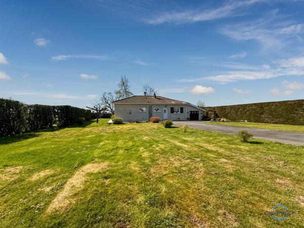 Dpt Gers (32), à vendre BARCELONNE DU GERS Maison T4 de 105 m² habitables en plain-pied + garage attenant de 33 m² + grande terrasse couverte de 50 m² sur 5549 m² de terrain