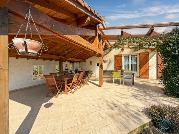 Dpt Gers (32), à vendre BARCELONNE DU GERS Maison T4 de 105 m² habitables en plain-pied + garage attenant de 33 m² + grande terrasse couverte de 50 m² sur 5549 m² de terrain