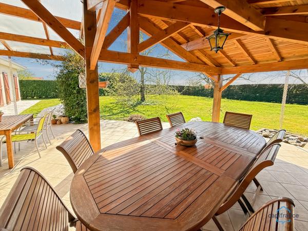 Dpt Gers (32), à vendre BARCELONNE DU GERS Maison T4 de 105 m² habitables en plain-pied + garage attenant de 33 m² + grande terrasse couverte de 50 m² sur 5549 m² de terrain