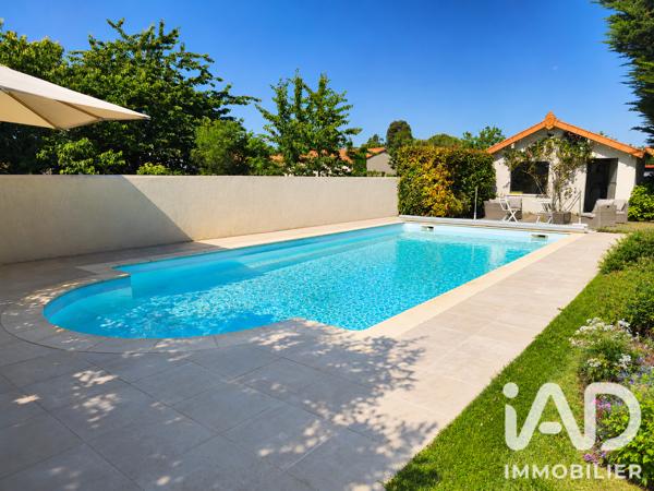 Maison à vendre 6 pièces 180 m² Aiffres