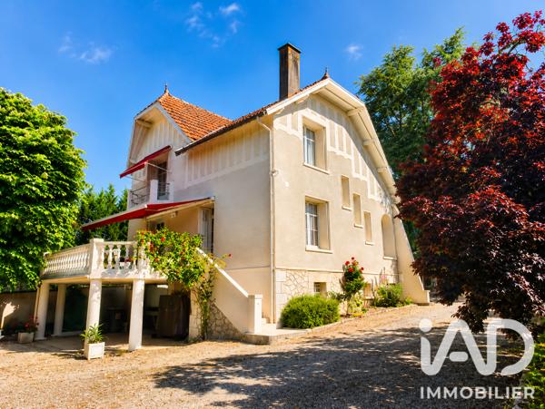 Maison à vendre 6 pièces 180 m² Aiffres