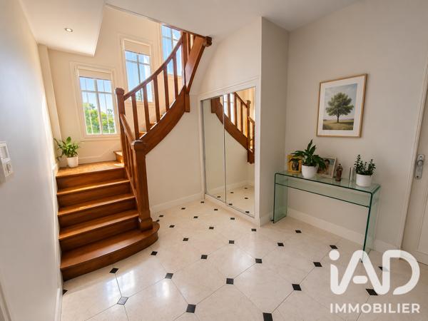 Maison à vendre 6 pièces 180 m² Aiffres