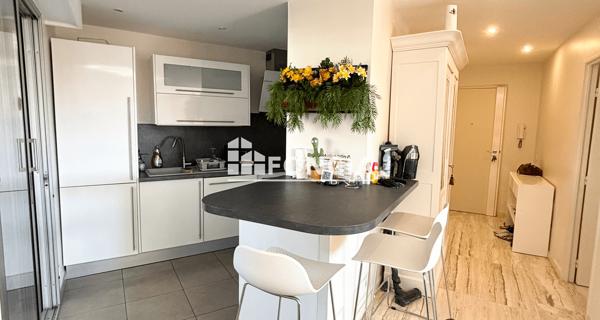 À vendre Appartement 3 pièces 78 m² - Mandelieu-la-napoule 06210