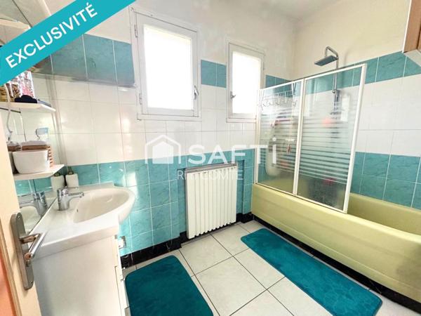 À Vendre : Charmante Maison Ancienne avec Grand Terrain – Quartier Recherché!!