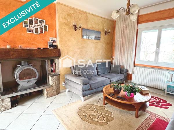 À Vendre : Charmante Maison Ancienne avec Grand Terrain – Quartier Recherché!!