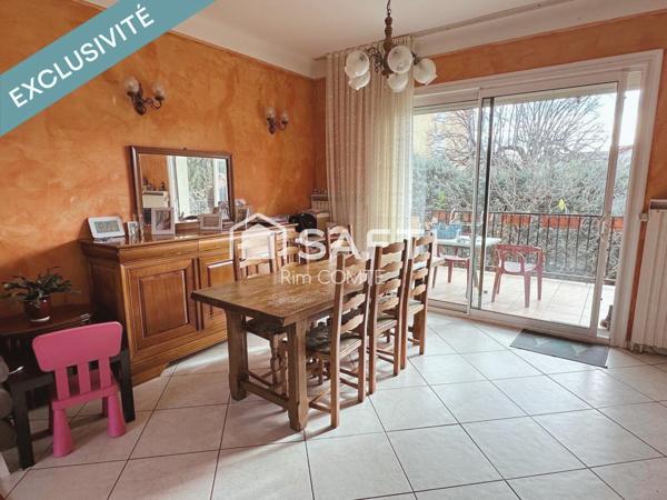 À Vendre : Charmante Maison Ancienne avec Grand Terrain – Quartier Recherché!!