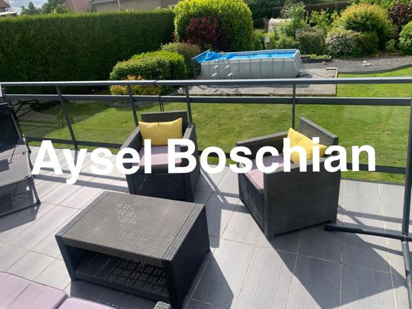 MAISON INDIVIDUELLE- PLAIN- PIED- 128M2 -4 CHAMBRES - 3 GARAGES - PARKING- TERRAIN - SOUS-SOL COMPLET -LEXY