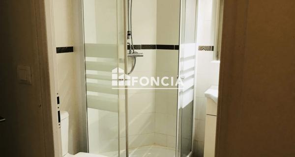 Location Studio 21.44 m² - Corbeil-essonnes 91100