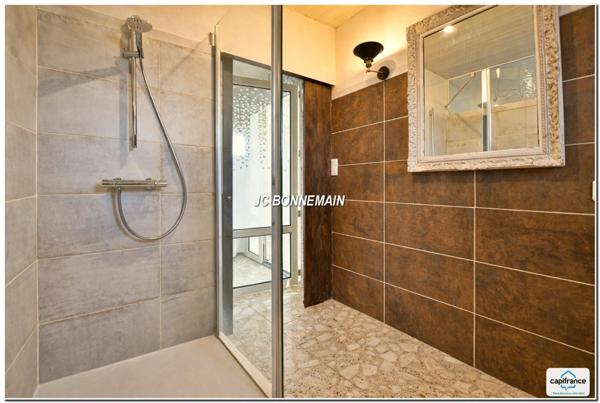 Maison plain-pied à vendre proche Plages - LE CHATEAU D'OLERON (17) - 135 m² habitables - Terrain 1400 m² - 4 pièces