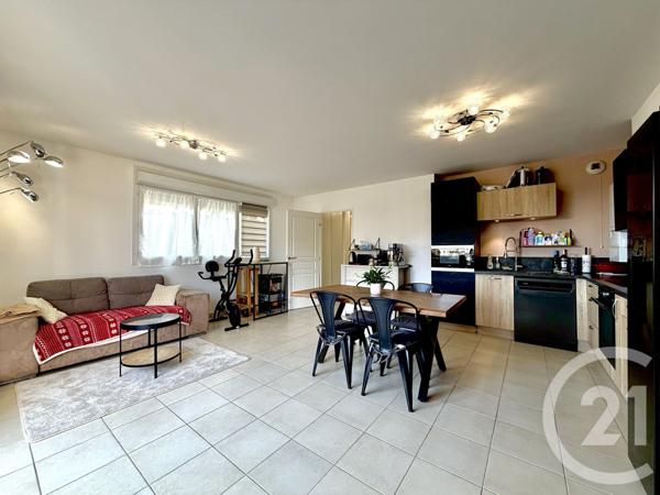 Appartement T3 à vendre  3 pièces - 65 m2 CHATEAUNEUF GRASSE - 06