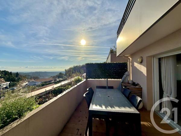 Appartement T3 à vendre  3 pièces - 65 m2 CHATEAUNEUF GRASSE - 06