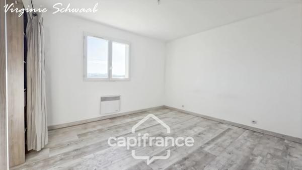 Habas (40) Maison de plain-pied à vendre 7 pièces, 5 chambres sur un terrain de 1700 m2 au calme
