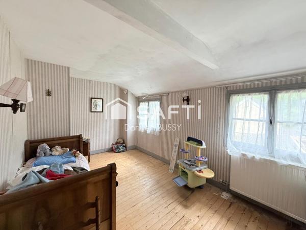 Grande Maison avec dépendances à fort potentiel
