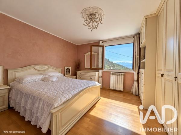 Maison à vendre 6 pièces 146 m² Saint-Alban-Leysse