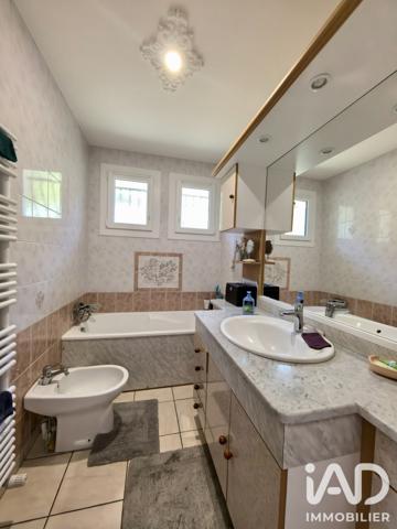 Maison à vendre 6 pièces 146 m² Saint-Alban-Leysse