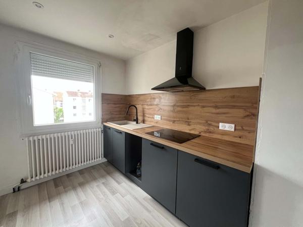 Appartement fonctionnel avec balcon - T3 - Chatenoy le Royal
