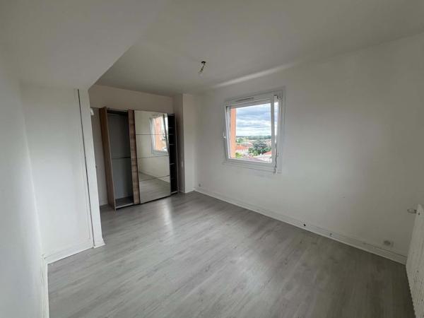 Appartement fonctionnel avec balcon - T3 - Chatenoy le Royal
