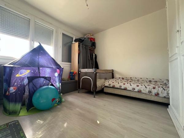 Appartement fonctionnel avec balcon - T3 - Chatenoy le Royal