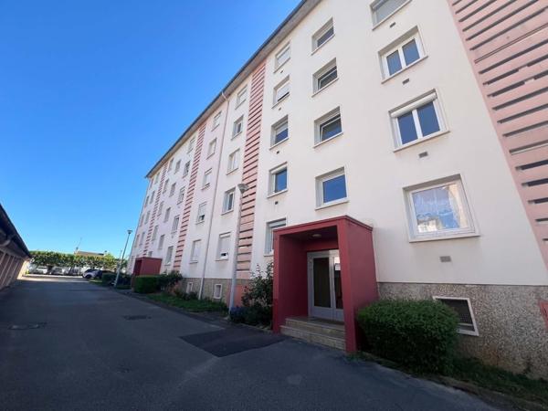 Appartement fonctionnel avec balcon - T3 - Chatenoy le Royal