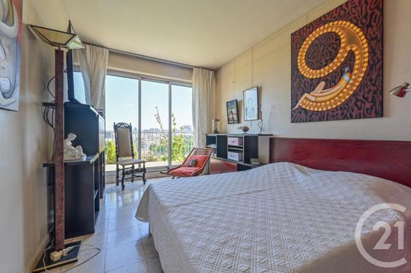 Appartement F5 à vendre  5 pièces - 134,09 m2 PARIS - 75016