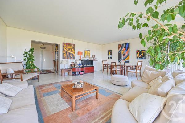 Appartement F5 à vendre  5 pièces - 134,09 m2 PARIS - 75016