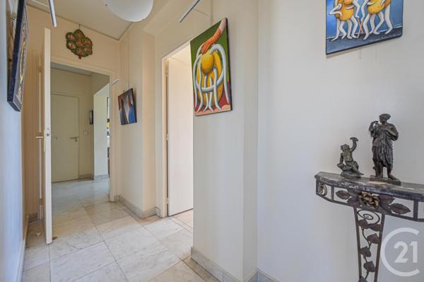 Appartement F5 à vendre  5 pièces - 134,09 m2 PARIS - 75016