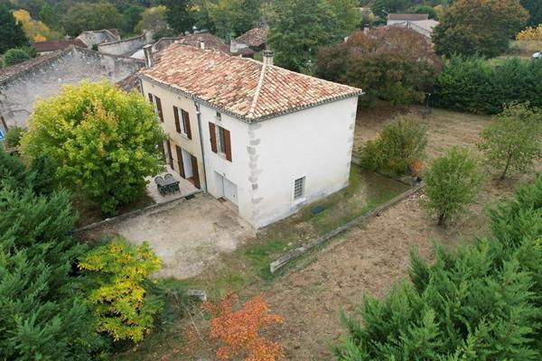 Maison a vendre a Barbaste - 5 chambres, garage et terrain