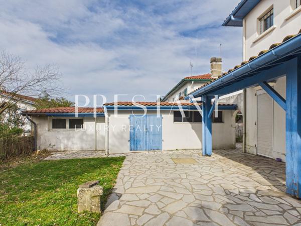 Maison à rénover – 3 chambres – Jardin – Quartier calme, ANGLET