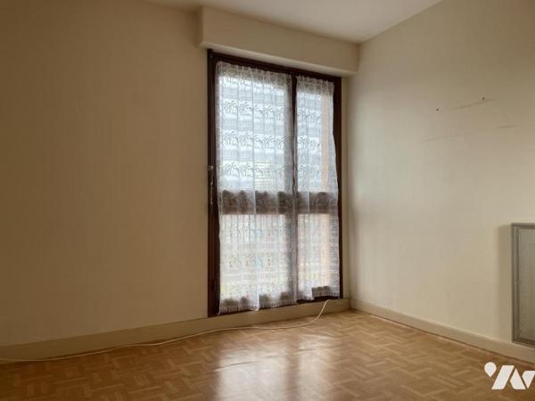CHALONS EN CHAMPAGNE (51000) Appartement de type 4 - À RÉNOVER -