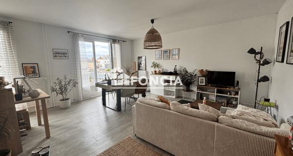 Location Appartement 2 pièces 53 m² - Tours 37000