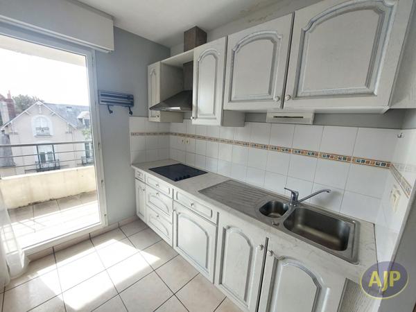 Appartement à louer Nantes : 2 pièces, 50m² avec 1 chambre(s) à 820€ - AJP Immobilier Nantes Rond-Point de Rennes