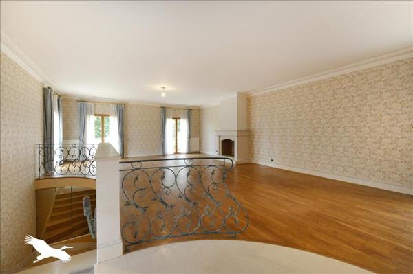 Maison à vendre |  L'Isle-d'Espagnac |  10 pièces | 309 m²