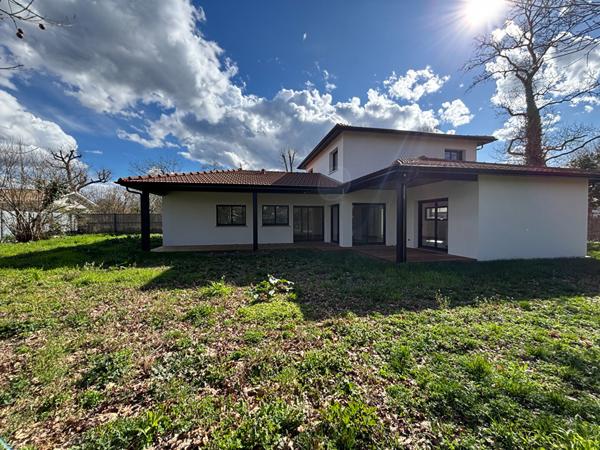 Maison Audenge 6 pièce(s) 157.97 m2