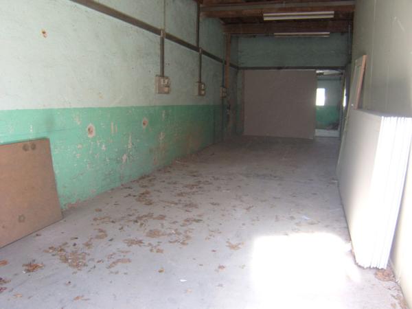 Entrepôt ou local industriel L'Isle-Jourdain 2 pièces 80m²