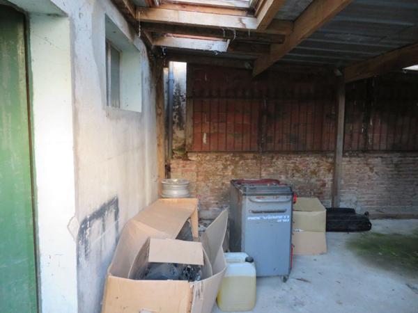 Entrepôt ou local industriel L'Isle-Jourdain 2 pièces 80m²