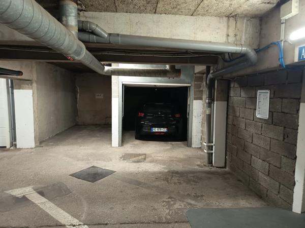 CAP D’AGDE – VUE PORT EXCEPTIONNELLE – T2 36 M² – BALCON –PISCINE - CONCIERGE - GARAGE FERMÉ – VENDU MEUBLÉ