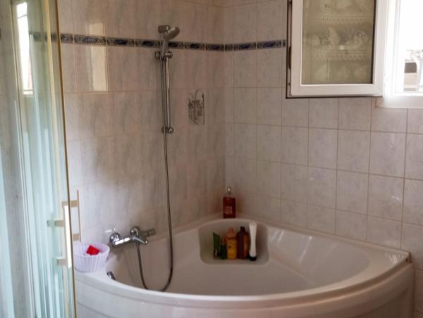 Jongieux (73170) JONGIEUX VILLA DE 2002 SUR 1960 M² DE TERRAIN CLOS