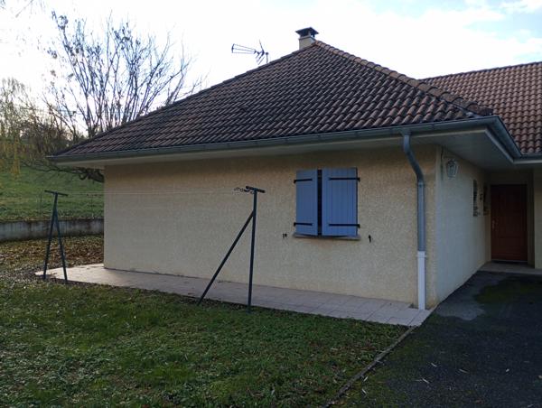 Jongieux (73170) JONGIEUX VILLA DE 2002 SUR 1960 M² DE TERRAIN CLOS