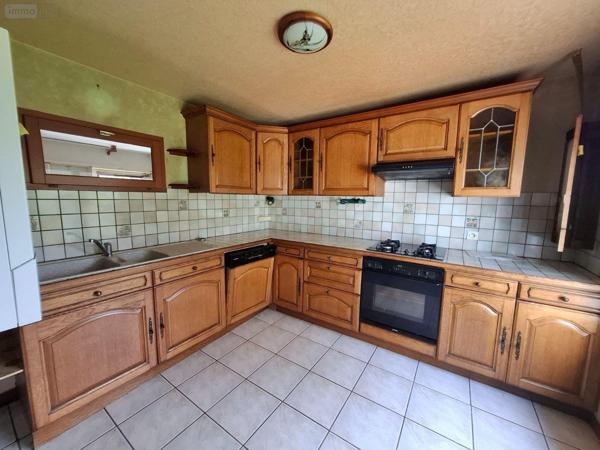 Maison rurale à vendre à Plounévez-Quintin dans les Côtes-d'Armor (22110), ref : 22075-MA01663