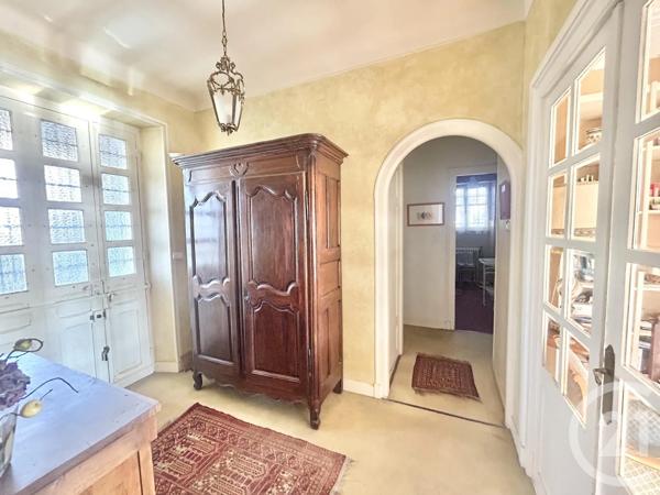Maison à vendre  6 pièces - 215 m 2   PAU  - 64