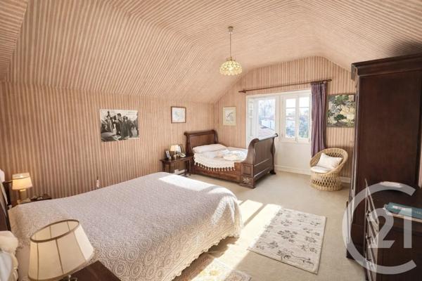 Maison à vendre  6 pièces - 215 m 2   PAU  - 64