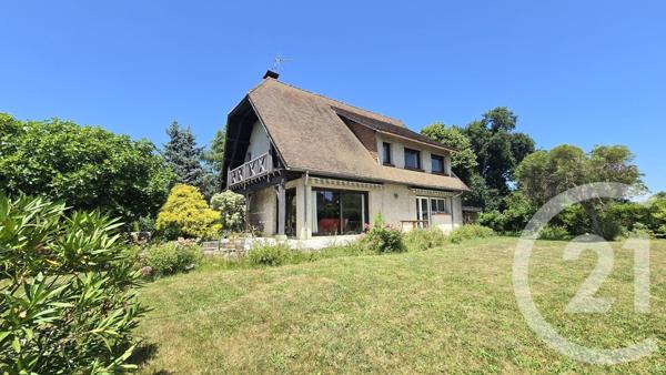 Maison à vendre  6 pièces - 215 m 2   PAU  - 64