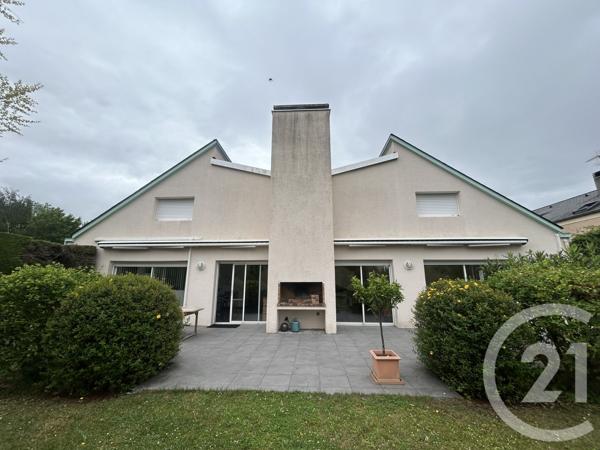 Maison à vendre  6 pièces - 215 m 2   PAU  - 64