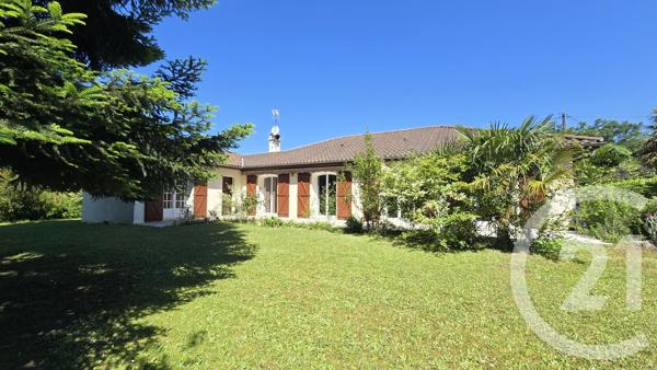 Maison à vendre  6 pièces - 215 m 2   PAU  - 64