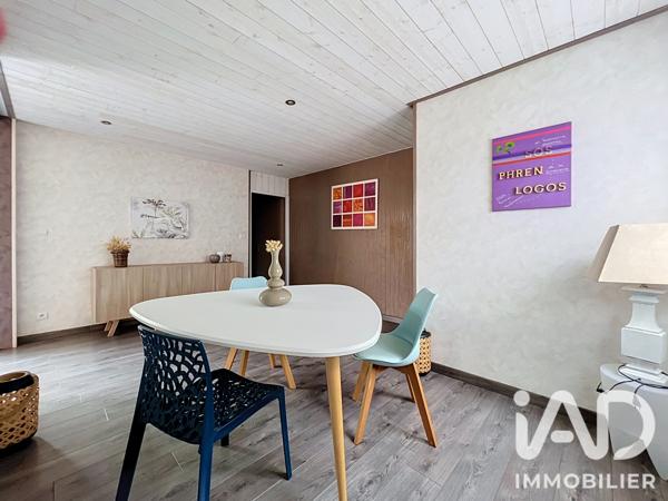 Maison à vendre 5 pièces 206 m² Saint-Pierre-du-Mont