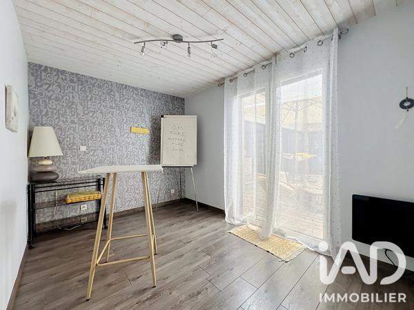 Maison à vendre 5 pièces 206 m² Saint-Pierre-du-Mont