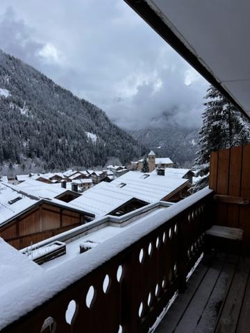 Champagny-en-Vanoise (73350) CHAMPAGNY EN VANOISE 73350 LA PLAGNE PARADISKI - beau T4 proche télécabine, sud