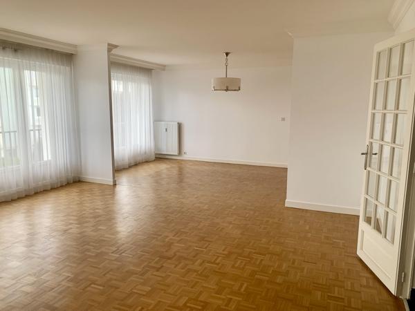 NOUVEAUTES : spacieux T5 avec balcon et box