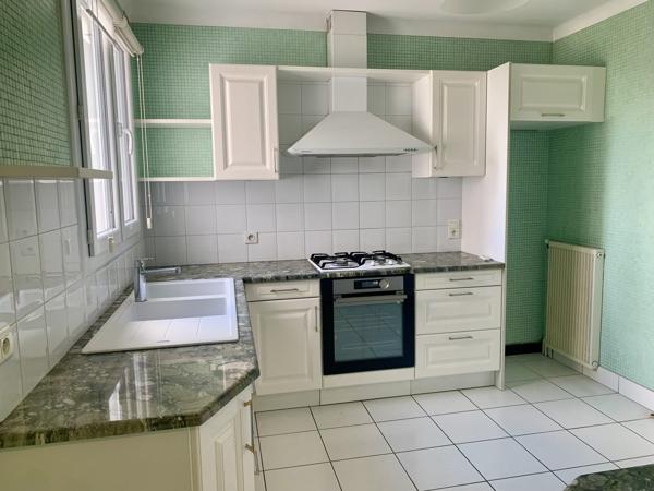 NOUVEAUTES : spacieux T5 avec balcon et box